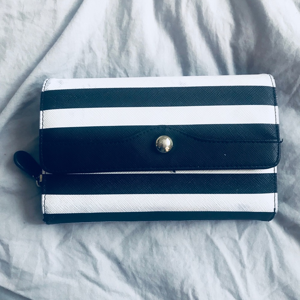 Black and white Wallet